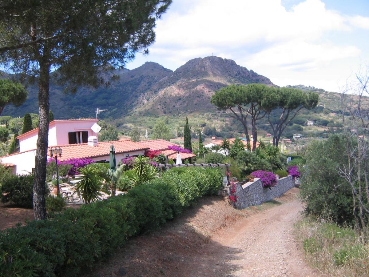 Studio-Appartment In Landhaus Mit Meerblick Porto Azzurro Exteriér fotografie