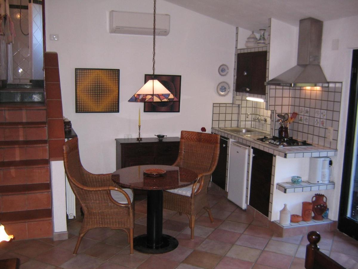 Studio-Appartment In Landhaus Mit Meerblick Porto Azzurro Exteriér fotografie